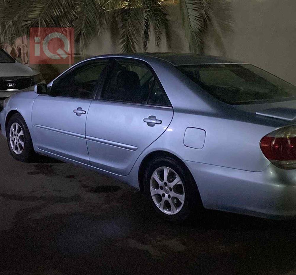 تۆیۆتا کامری